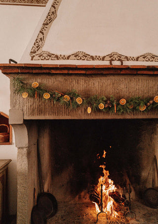 DIY Weihnachtsgirlande mit getrockneten Orangen